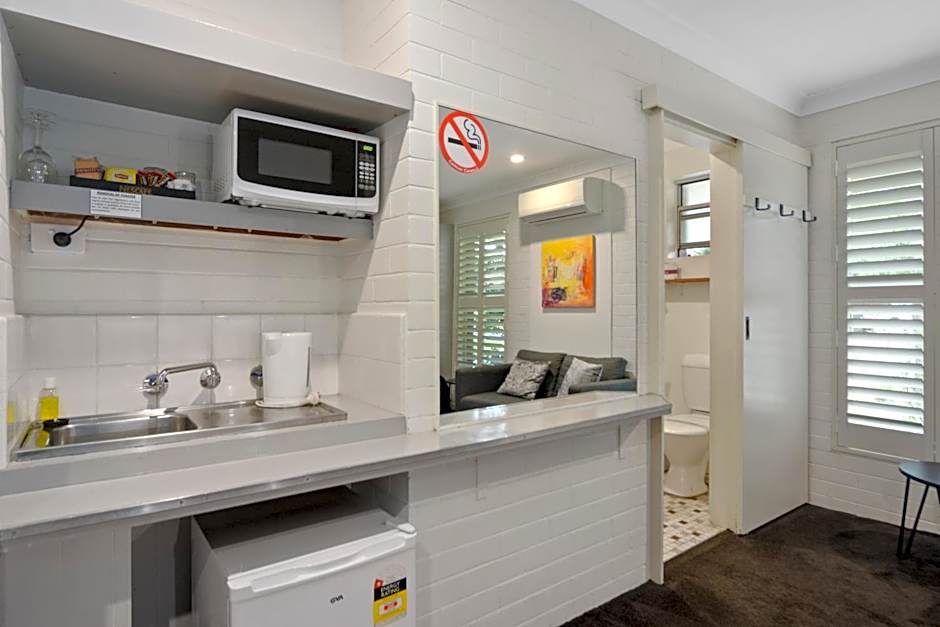 Pleasant Way River Lodge