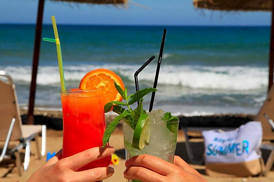 Dedalos Beach Hotel
