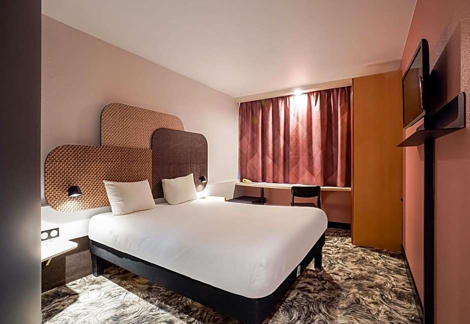 B&B HOTEL Chartres Centre Cathédrale 3 étoiles