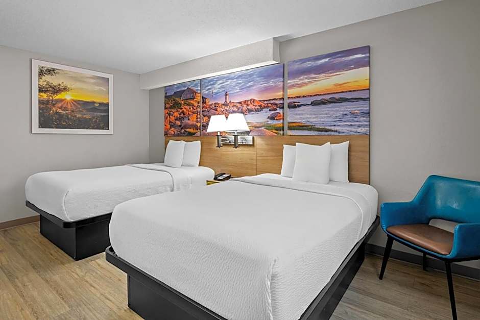 Days Inn by Wyndham Brunswick Bath Area