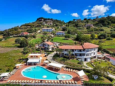 LUZIA AGRIRESORT Amazing Nature Atmosphere