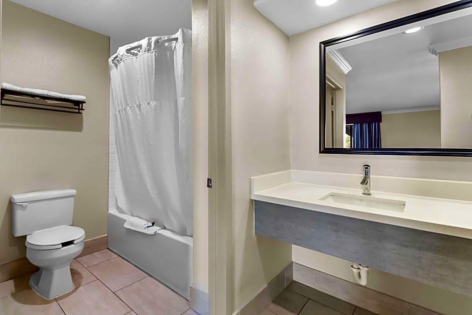 Americas Best Value Inn Houston Heights at I-45