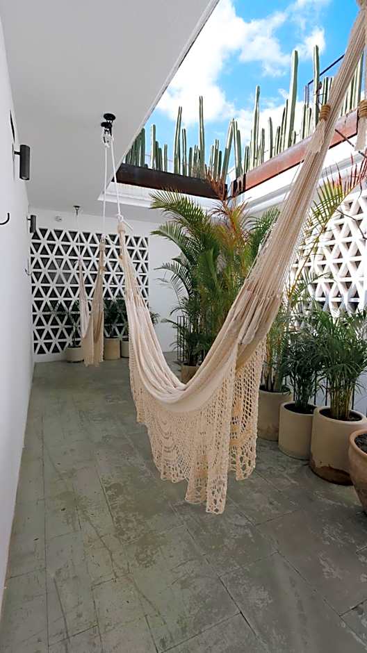 Hotel Sin Nombre