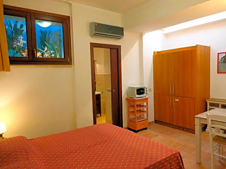 Apartment with Garden View