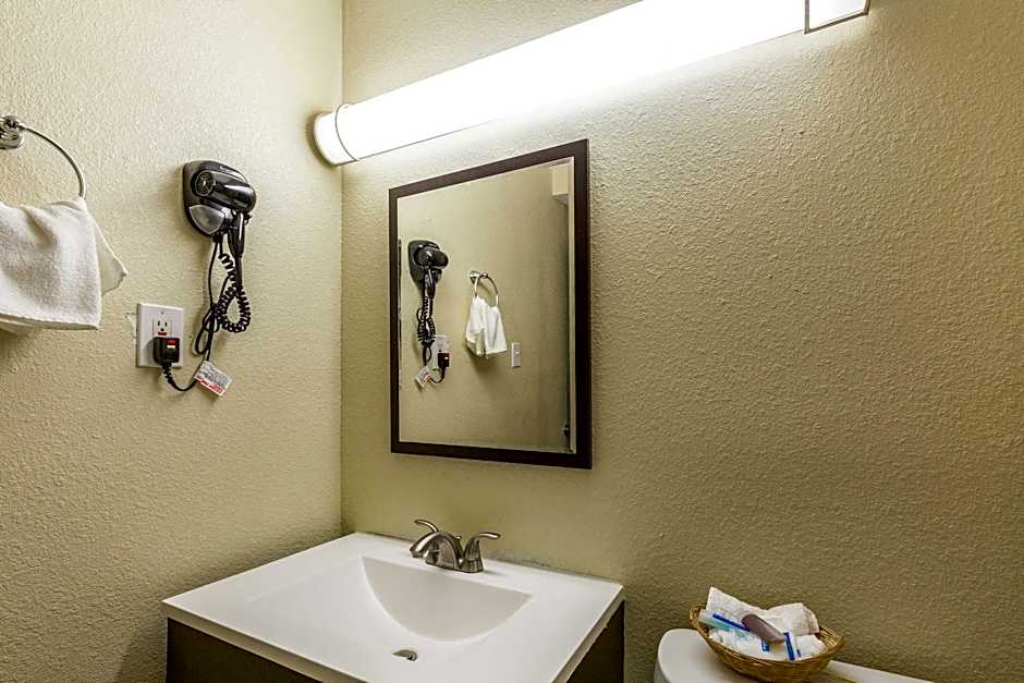 Rodeway Inn & Suites Houston Near Medical Center