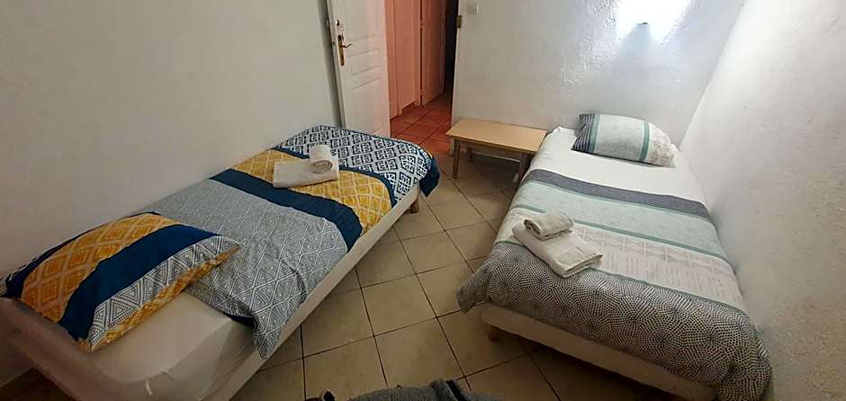 AUBERGE de SAINTE CROIX