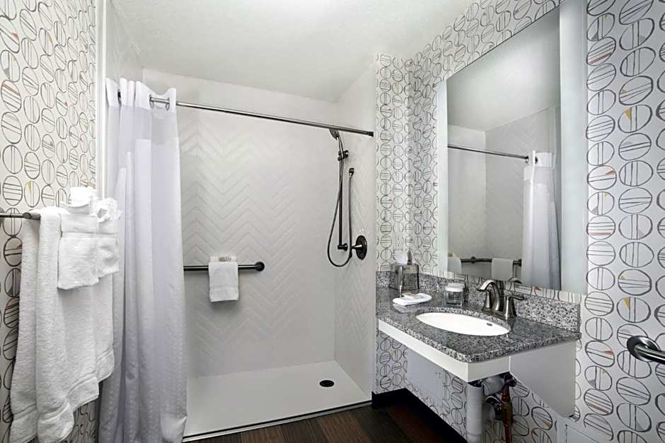 Holiday Inn Asheville East-Blue Ridge PKWY