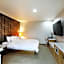 White Tourist Hotel