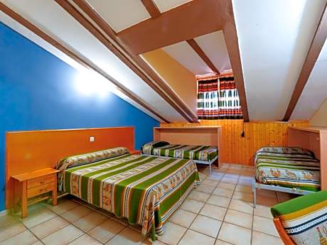 Classic Quadruple Room