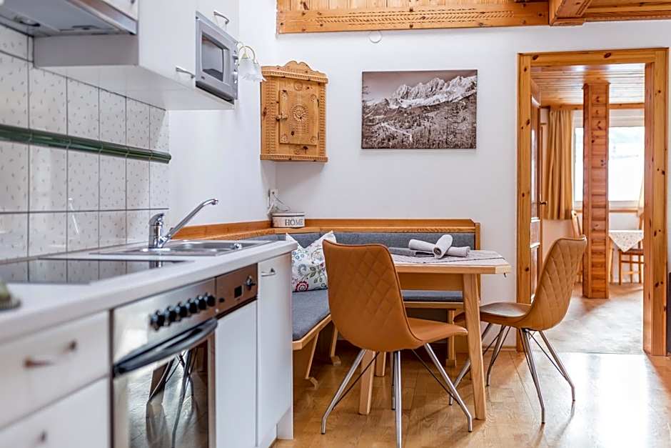 Landhaus & Ferienwohnungen Bergrast