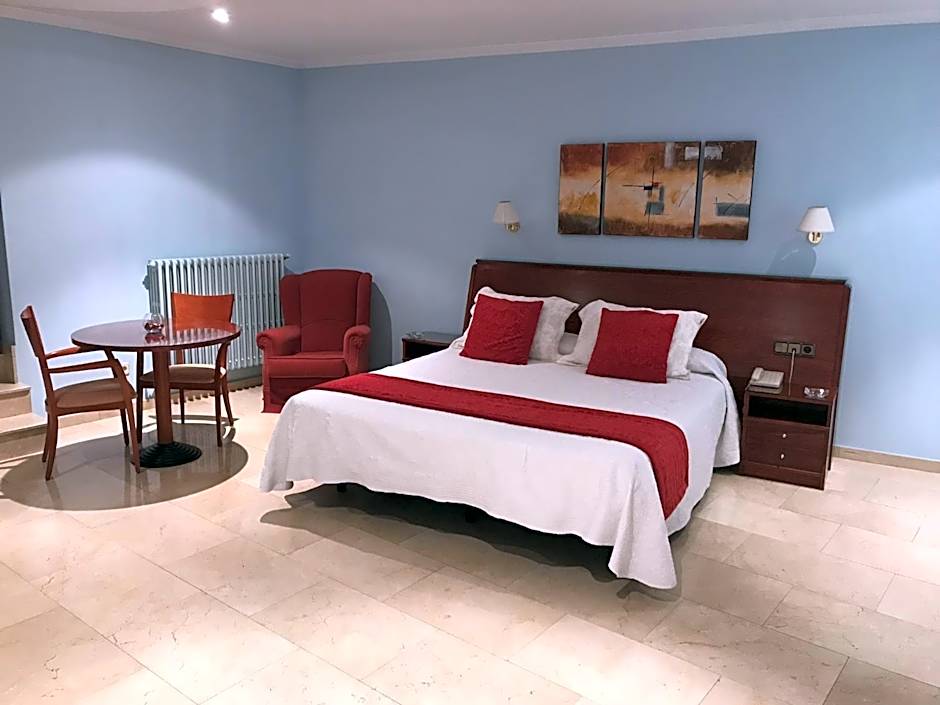 Hotel Suís