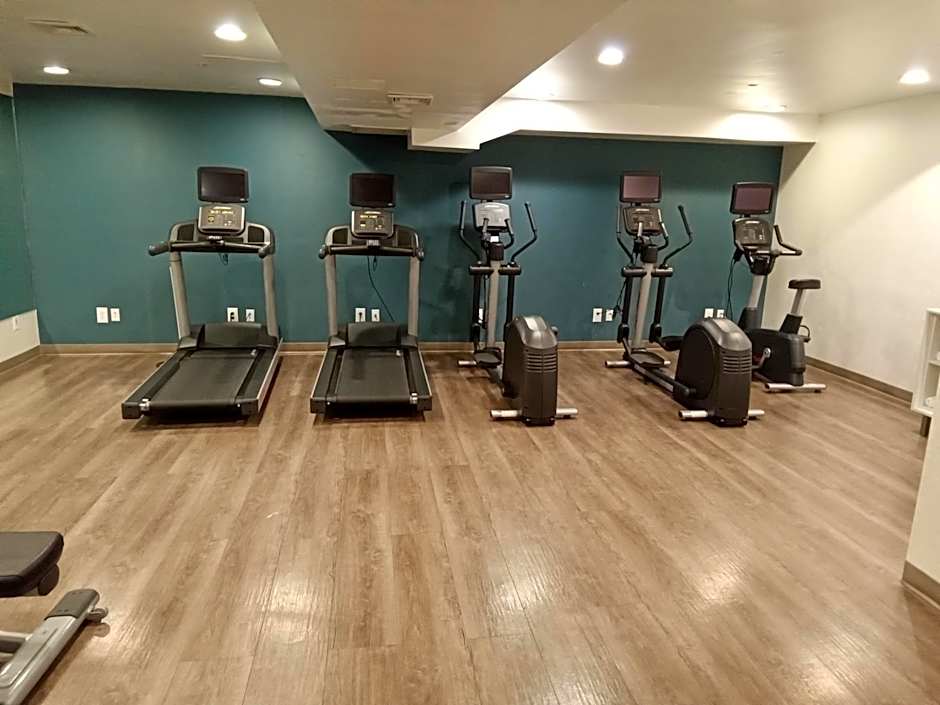 Holiday Inn Express Maspeth Hotel By IHG