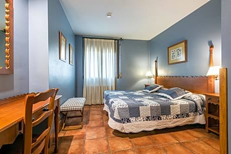 Apartment (2 Adults) with access to swimming pool