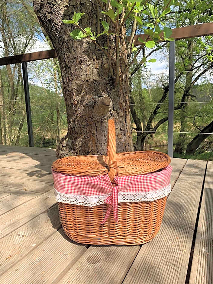 Domek na drzewie w Dolinie Uradu