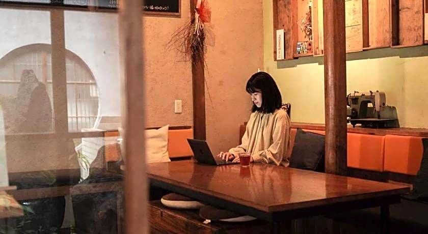 TAKETA Station Hostel cue