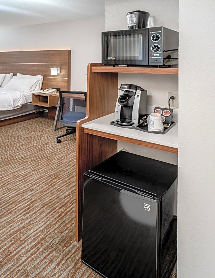 Holiday Inn Express and Suites Pikeville By IHG