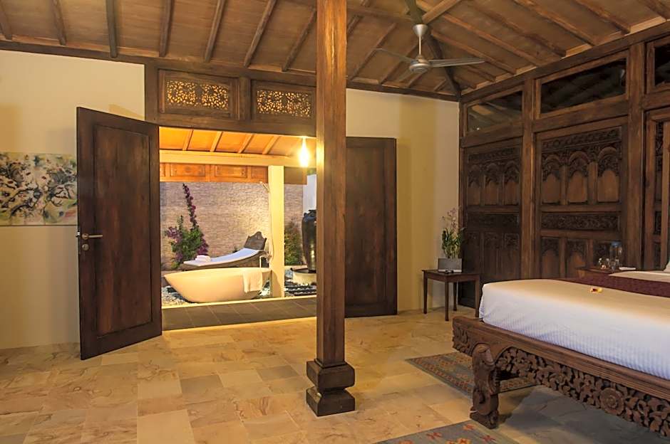 Oceanfront Citakara Sari Villas