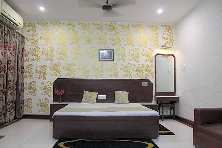 Hotel Padmini International