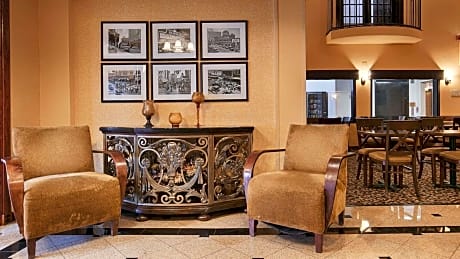 Best Western Alamo Suites Downtown
