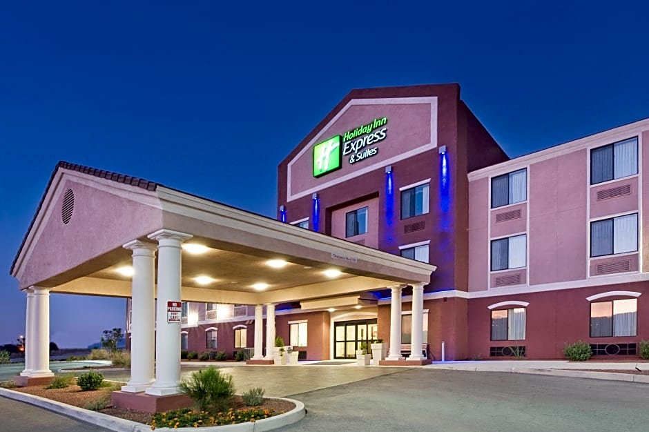 Holiday Inn Express & Suites Willcox By IHG
