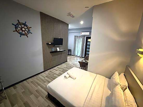 ang lee holiday stay