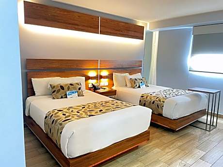 2 Double Beds, No Smoking