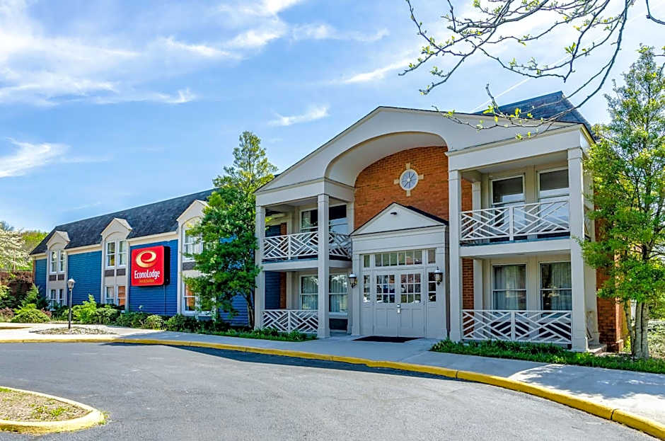 Econo Lodge Inn & Suites Radford-Blacksburg Area