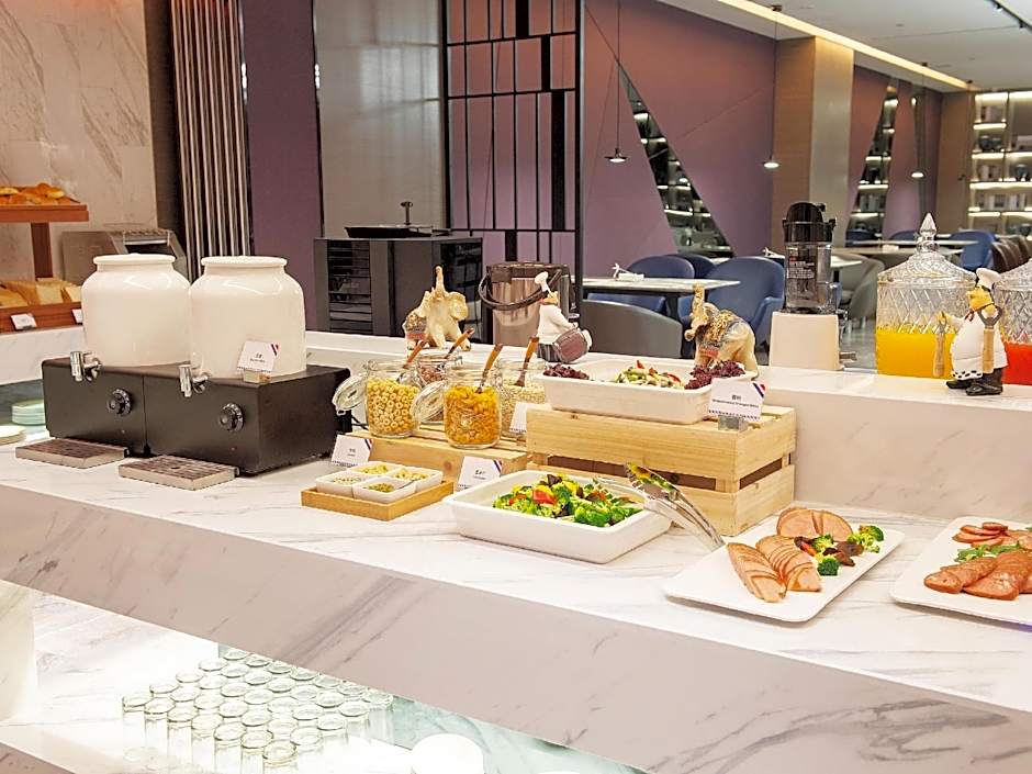 Mercure Harbin Central Street Sophia Church