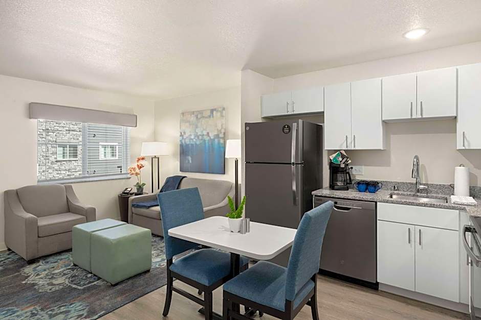 WaterWalk Extended Stay by Wyndham Minneapolis - Plymouth