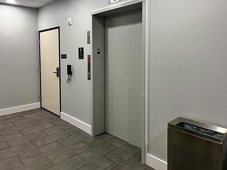 Studio 6 Gonzales, LA Baton Rouge Geismar Prairieville I 10