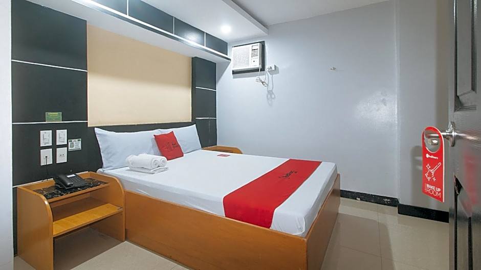 RedDoorz at Ranchotel Alabang