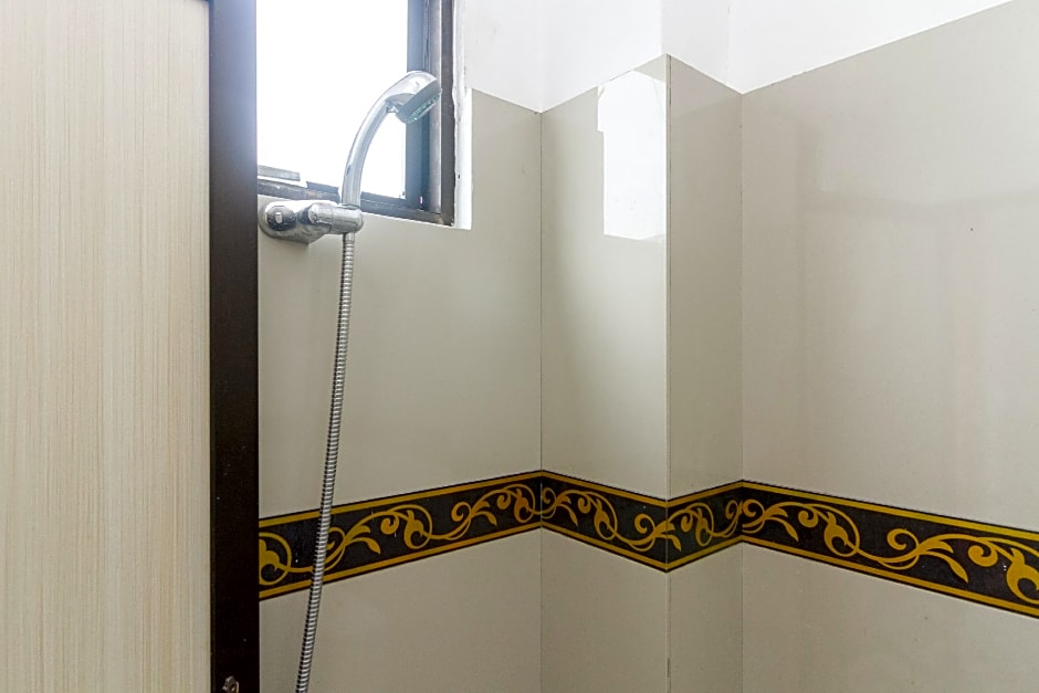 RedDoorz Syariah near RSU Suaka Insan Banjarmasin