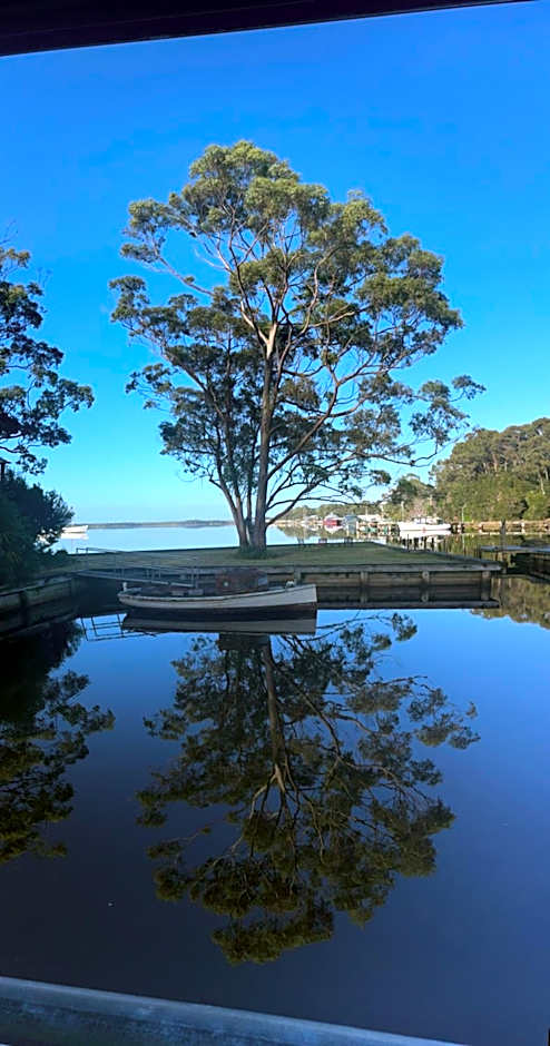 Castaway Holiday Apartments