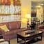 Oak Hill Inn & Suites