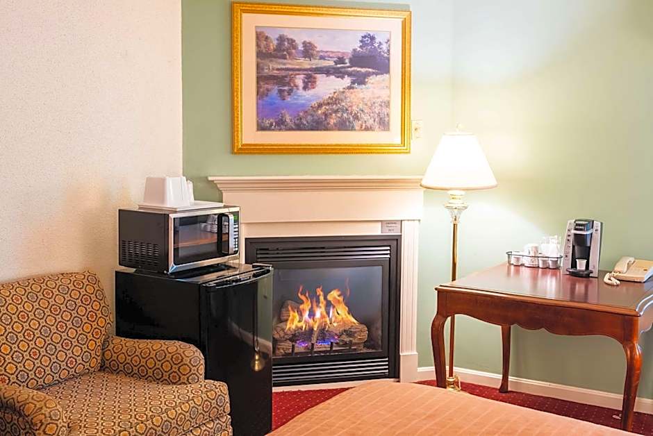 Fireside Inn and Suites Bangor