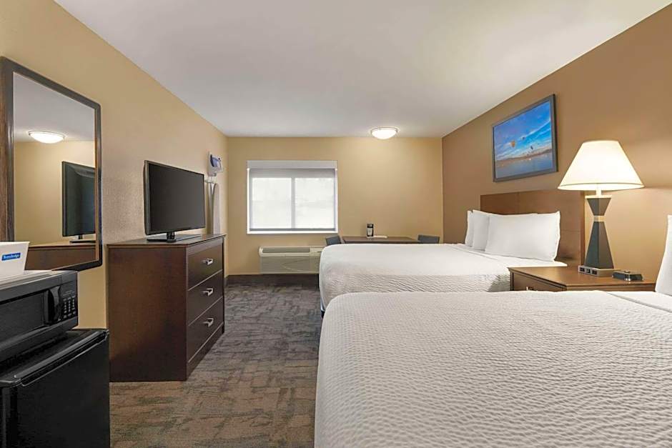 Travelodge by Wyndham Lake Havasu