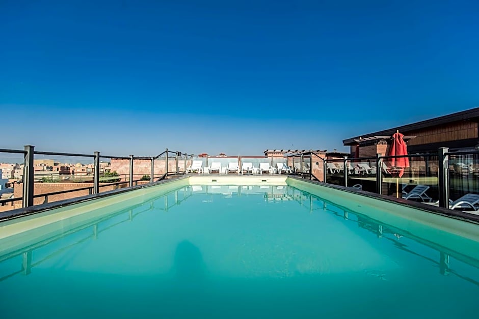 Hotel Almas