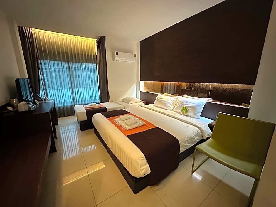 The Bangkok Airport Link Suite