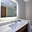Holiday Inn Express & Suites Grand Rapids - Airport North By IHG