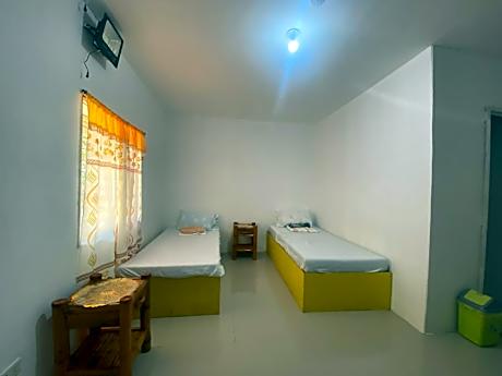 Deluxe Twin Room Type A