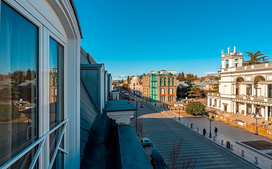 Gladius Inn Boutique Hotel by DNT Group