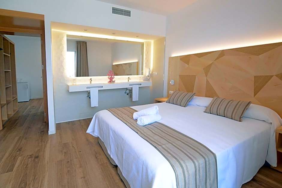 Apartamentos Playa Sol