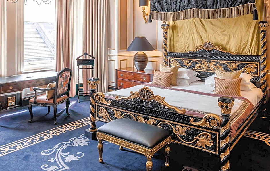 No.11 Cadogan Gardens