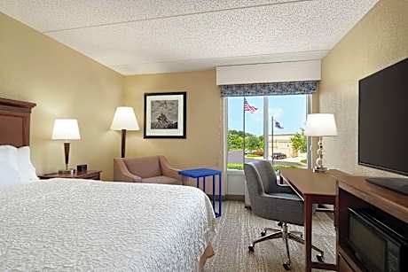 King Room - Hearing Access/Non-Smoking