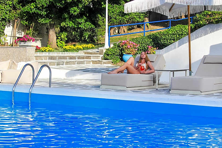 Theo Bungalows Boutique Hotel