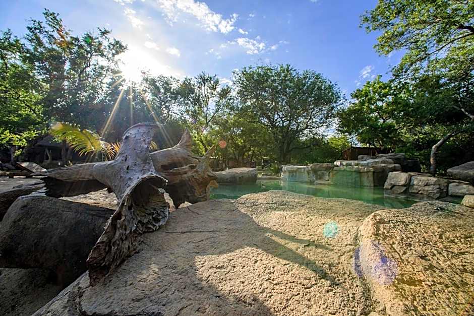 Boulders Safari Lodge