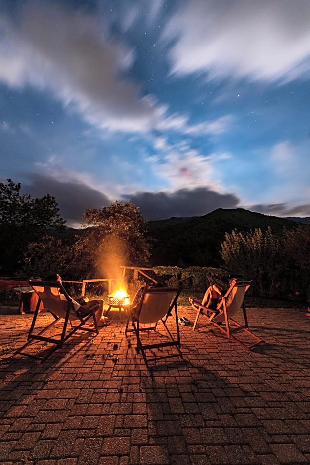 B&B IDUEVAGAMONDI immerso nel bosco tra le MONTAGNE con area benessere come EXTRA