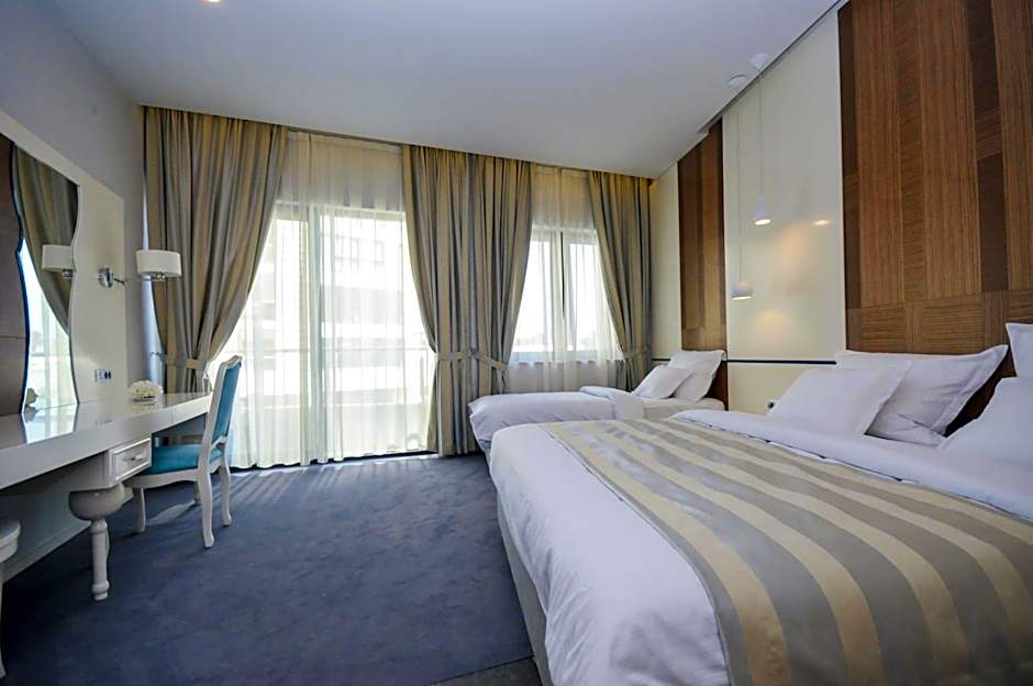 Photo 1 of 6 of Suite, Sea View, Balcony