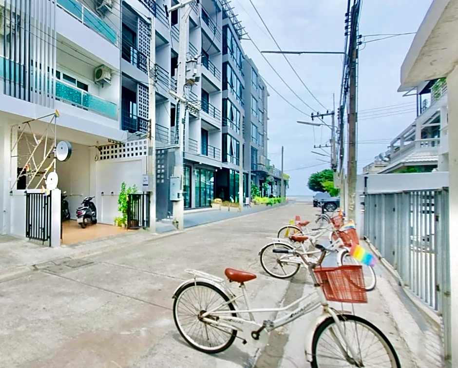 The Sunset Bangsaen Hotel