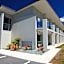 Marakura Deluxe Motel